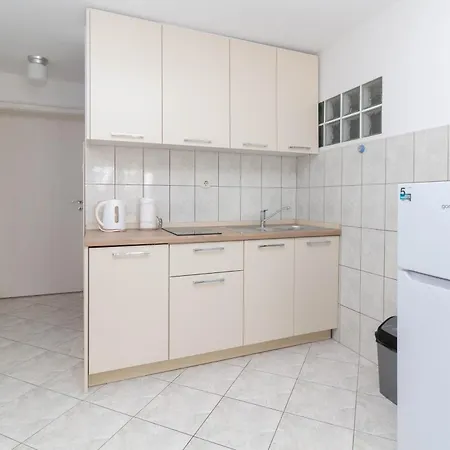 Libertas Near Queen Beach- By Ta Leut Agency شقة *
