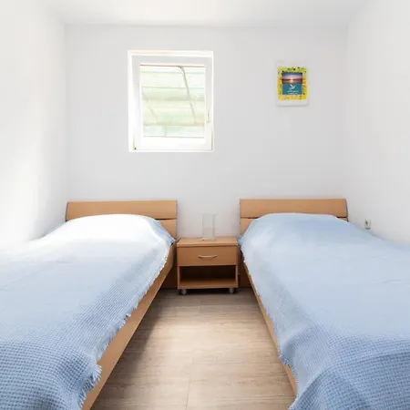 Libertas Near Queen Beach- By Ta Leut Agency *