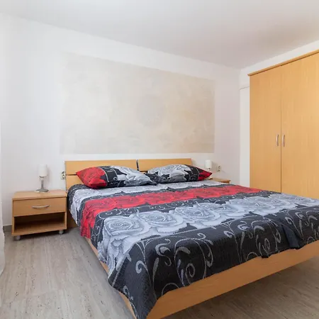 Libertas Near Queen Beach- By Ta Leut Agency Privlaka (Zadar)