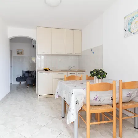 Libertas Near Queen Beach- By Ta Leut Agency דירה