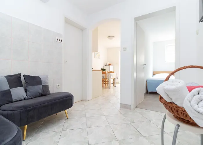 Appartement Libertas Near Queen Beach- By Ta Leut Agency *