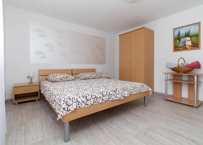 Appartement Libertas Near Queen Beach- By Ta Leut Agency