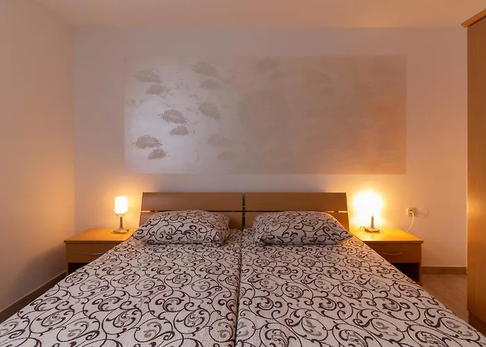 Appartement Libertas Near Queen Beach- By Ta Leut Agency *