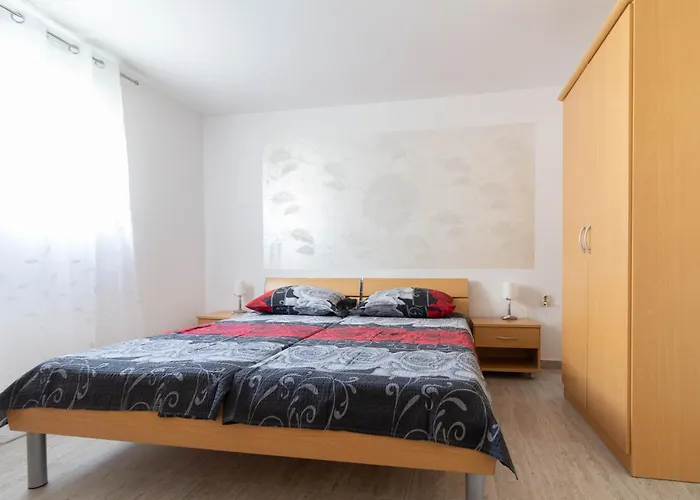 Appartement Libertas Near Queen Beach- By Ta Leut Agency *