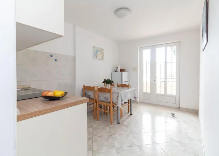 Libertas Near Queen Beach- By Ta Leut Agency