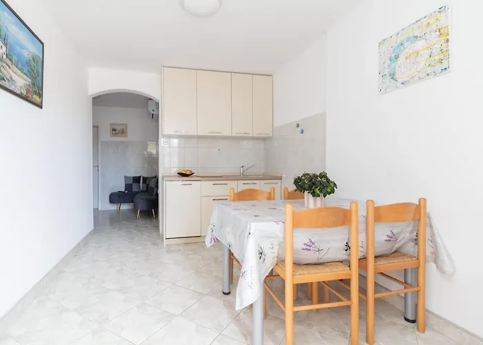 Libertas Near Queen Beach- By Ta Leut Agency Appartement